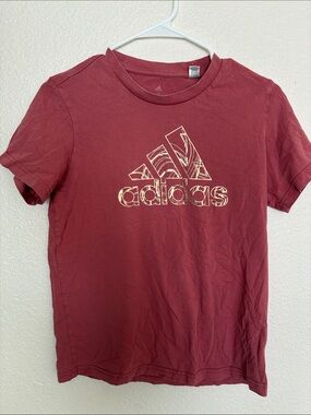 adidas Burgundy Tee with Patterned Logo